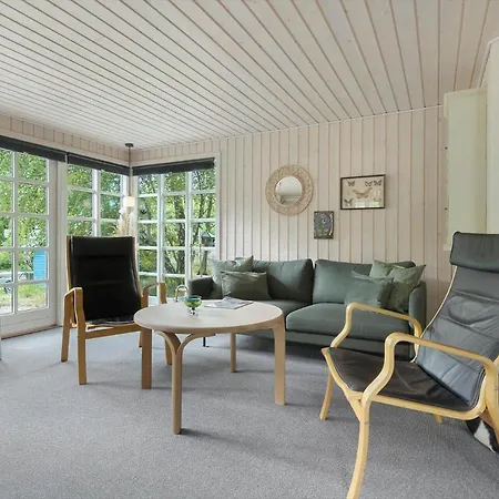 8836-glesborg-enebaervej-14 * Glesborg