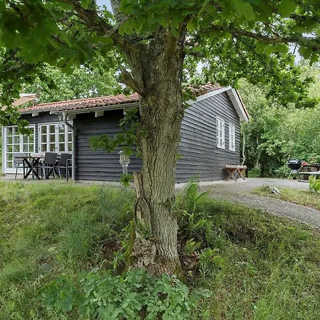 8836-glesborg-enebaervej-14 *