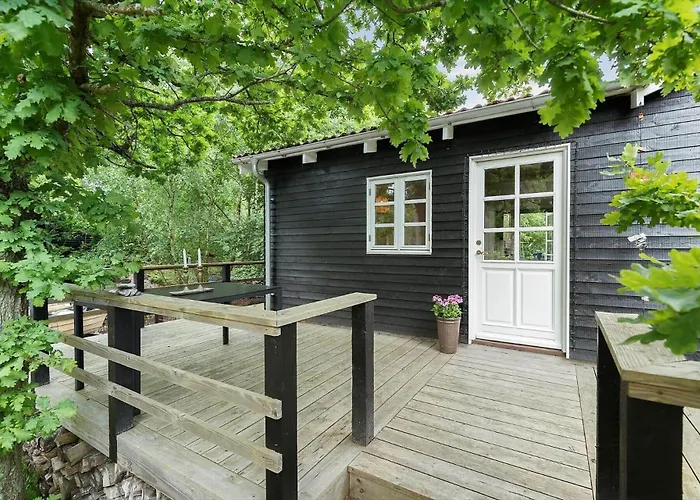 8836-glesborg-enebaervej-14 * Glesborg