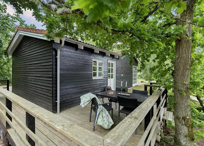 8836-glesborg-enebaervej-14 *